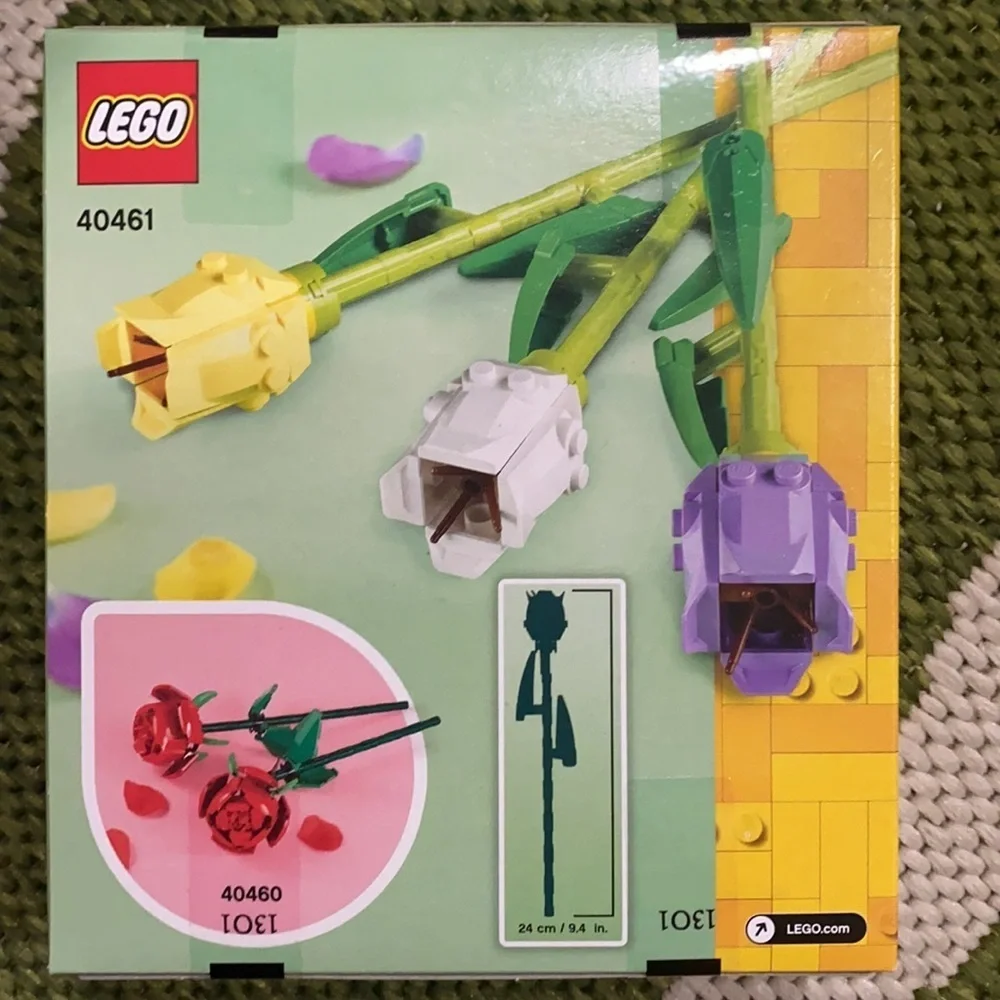 NIB LEGO tulips and roses set